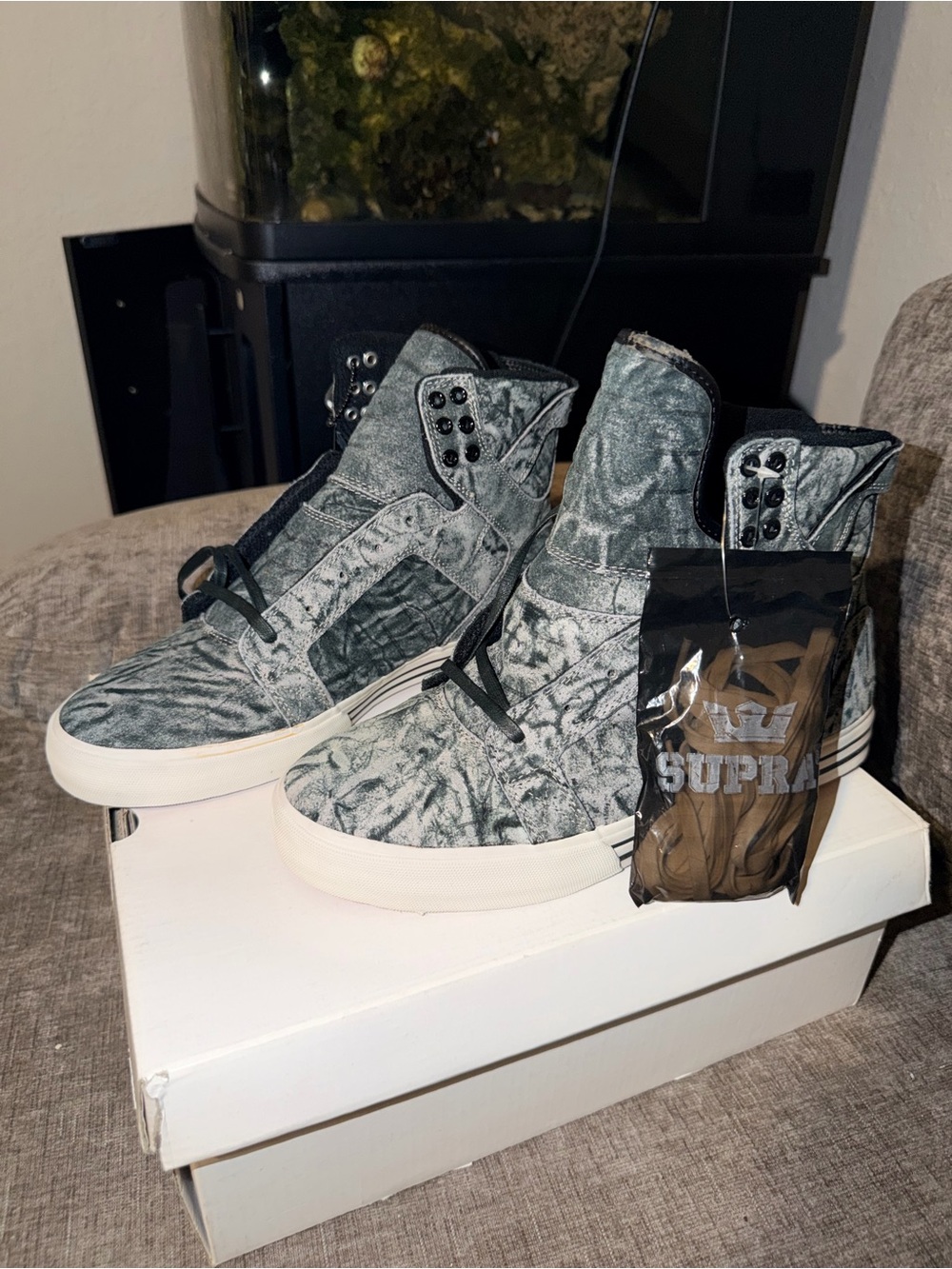Supra Skytop Wildlife High Top Sneakers Gray Black Men’s 8.5 NEW Rare